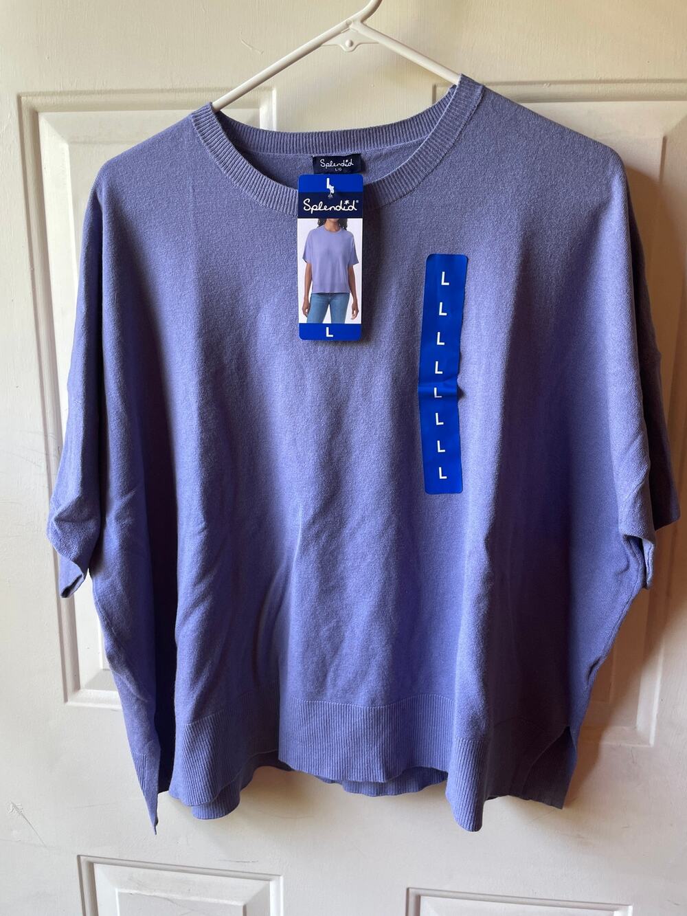 Women’s Splendid Light weight Sweater Top color Blue Size L Made in China
